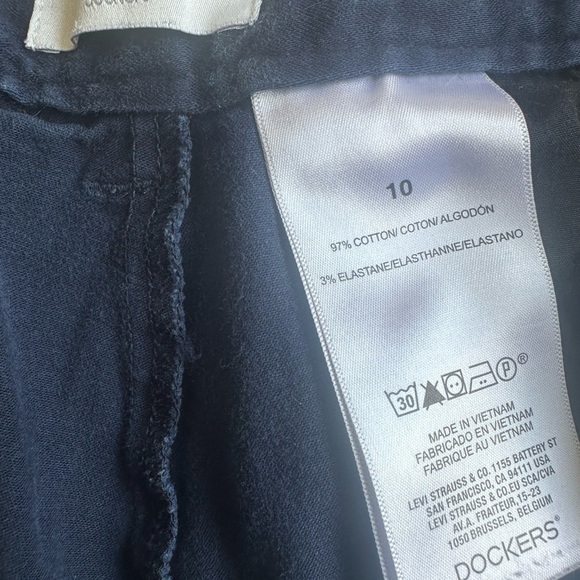 Dockers navy women’s chino pant - Picture 2 of 4